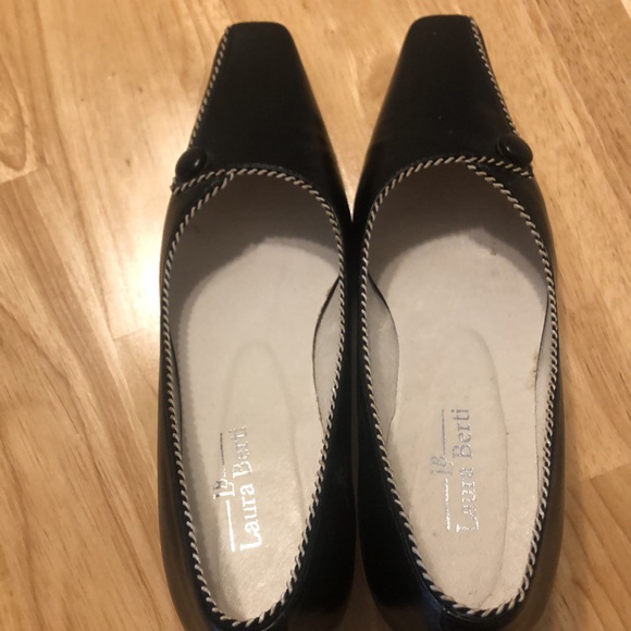 Shoes - Picture 3 of 7